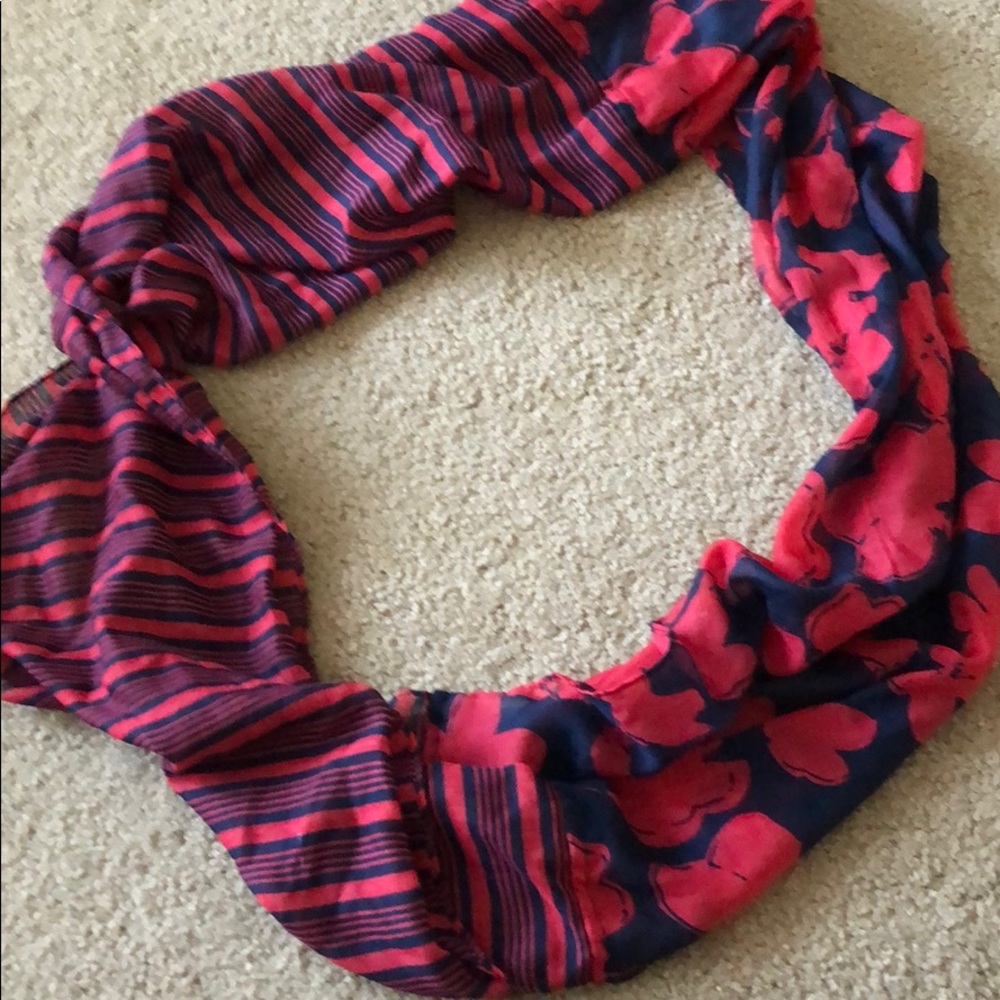 Gap infinity scarf